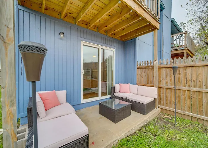 5 Mi To Route 66 Fun! Towhome W/ Game Holiday home Tulsa